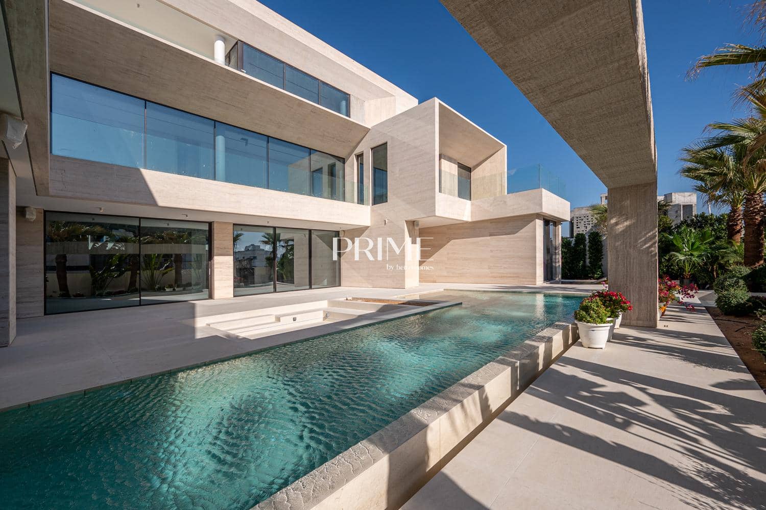 7 Bedroom Villa in Pearl Jumeirah Villas - photo 2
