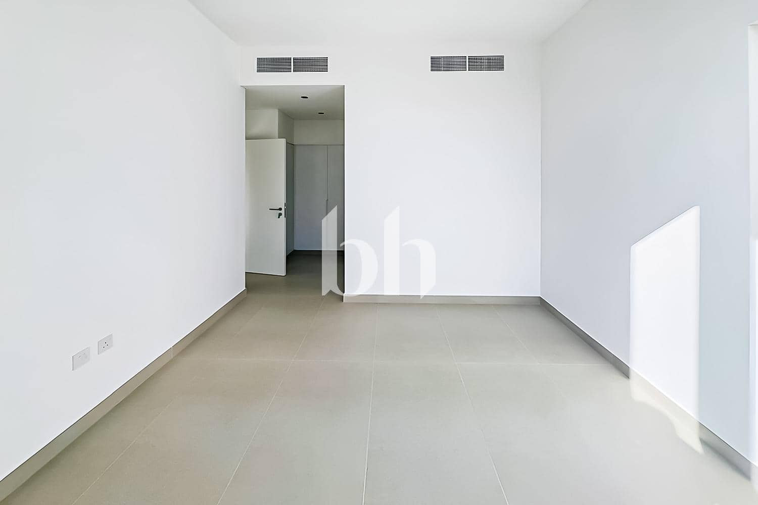 4 Bedroom Townhouse in Robinia - photo 1