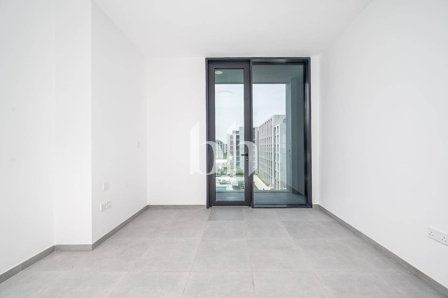 1 Bedroom Apartment in Tiraz