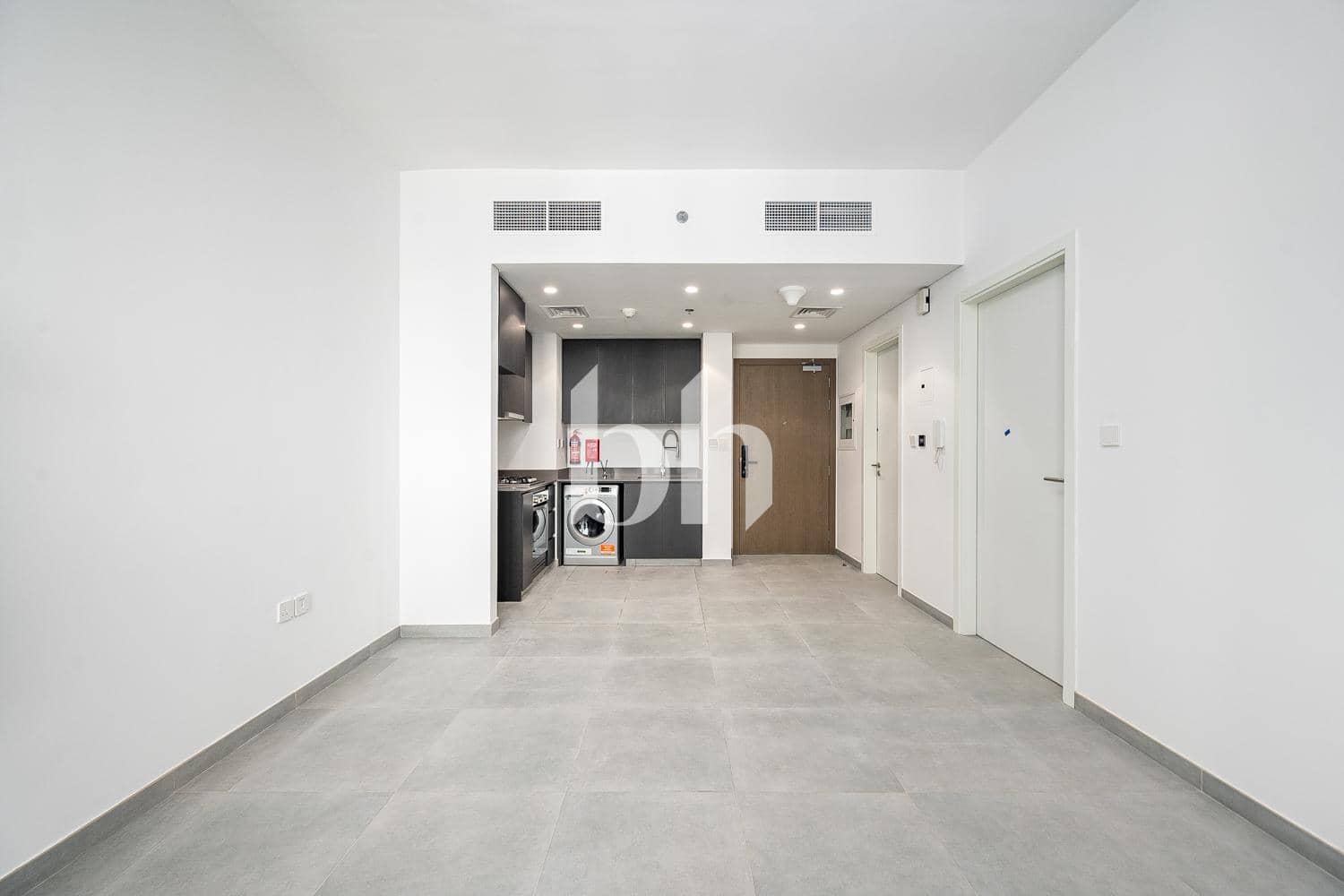 1 Bedroom Apartment in Tiraz