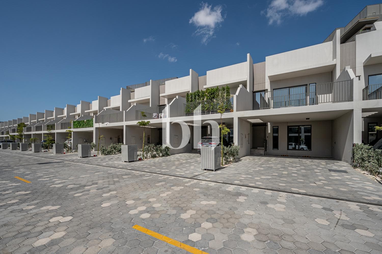 3 Bedroom Townhouse in MAG Eye