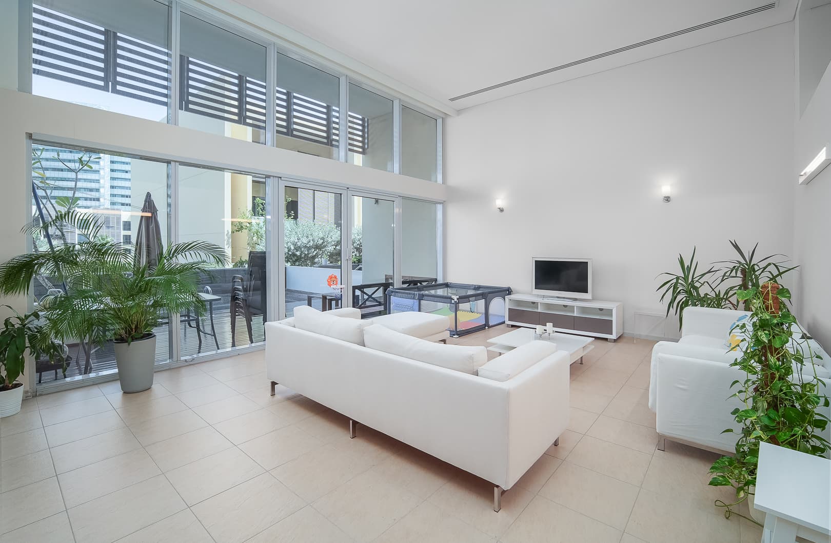 4 Bedroom Townhouse in Al Muneera Townhouses-Mainland - photo 2