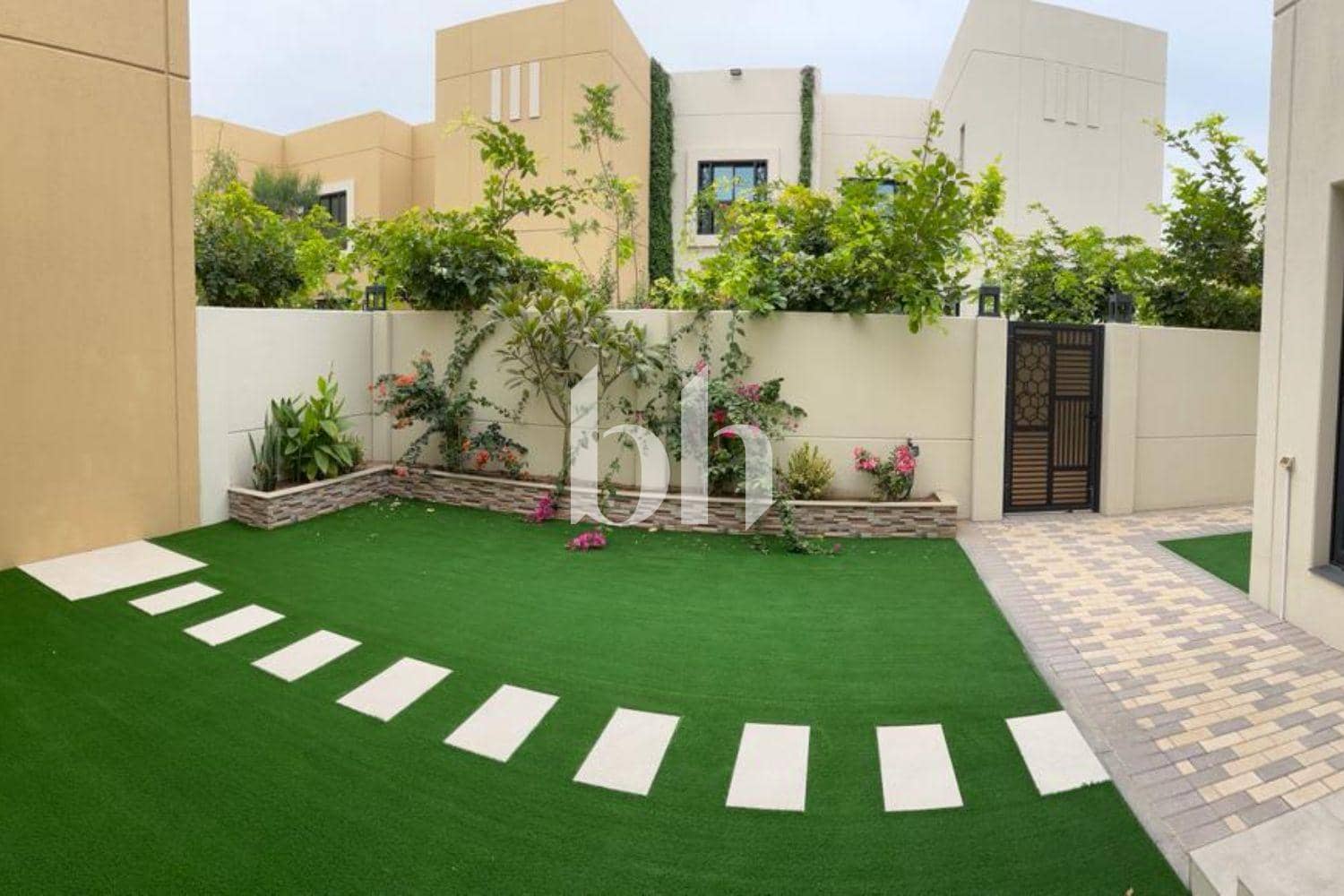 4 Bedroom Townhouse in Sharjah Sustainable City - photo 1