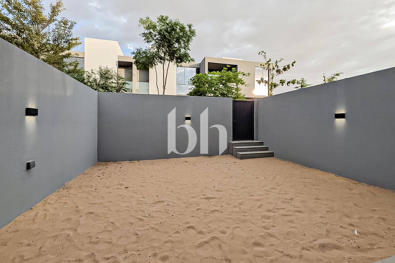 3 Bedroom Townhouse in Robinia - photo 1