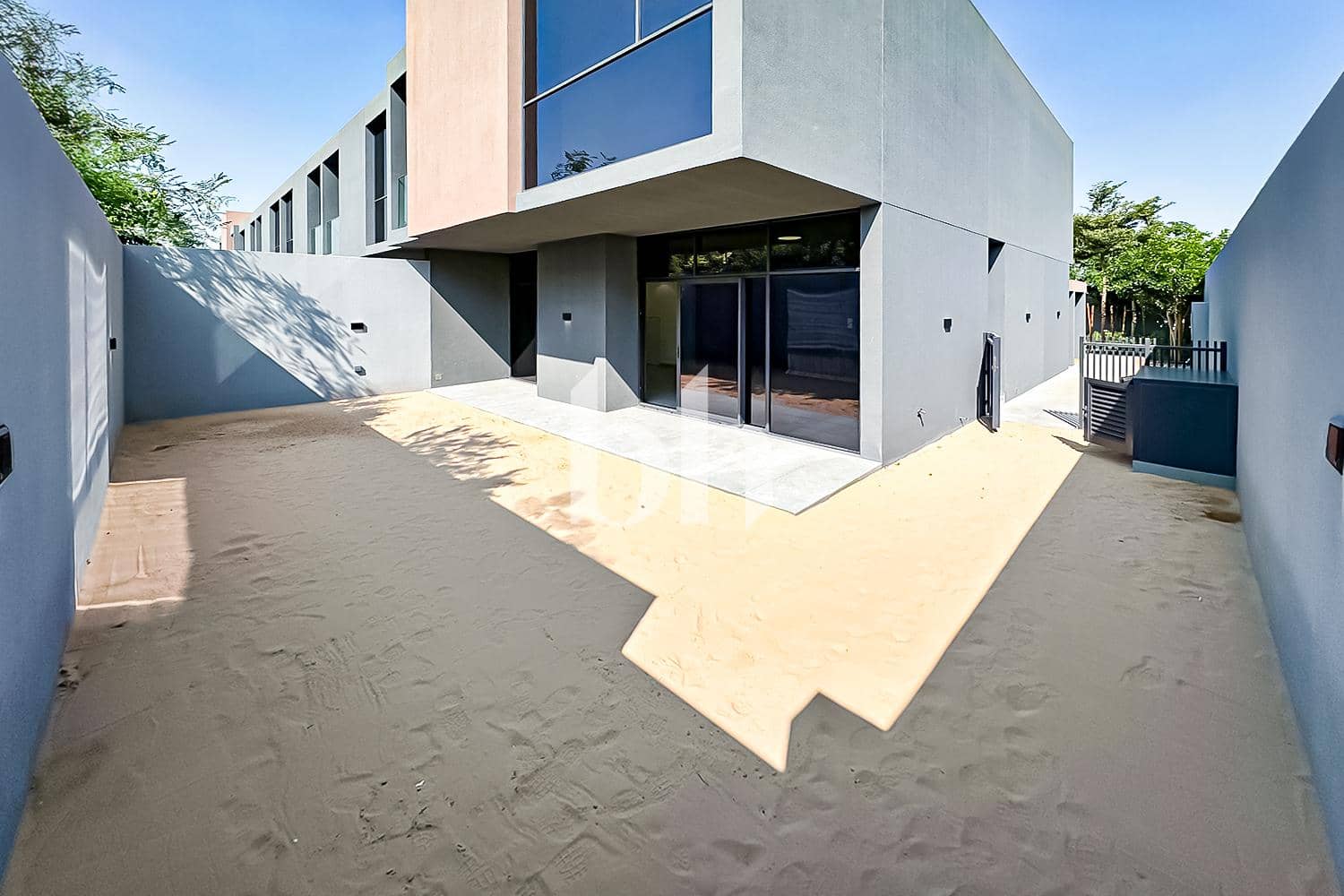 4 Bedroom Townhouse in Robinia - photo 2