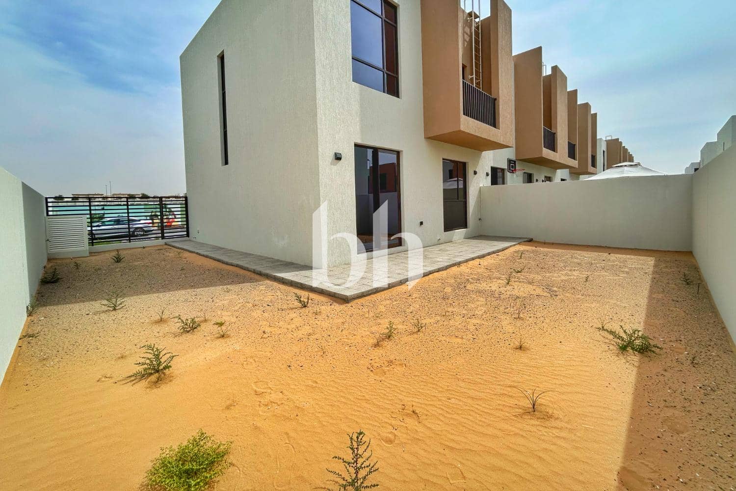 3 Bedroom Townhouse in Nasma Residence - photo 1