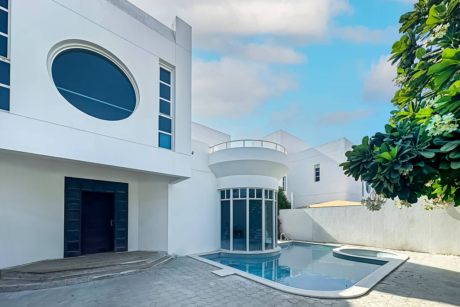 5 Bedroom Villa in Jumeirah 1 Villas