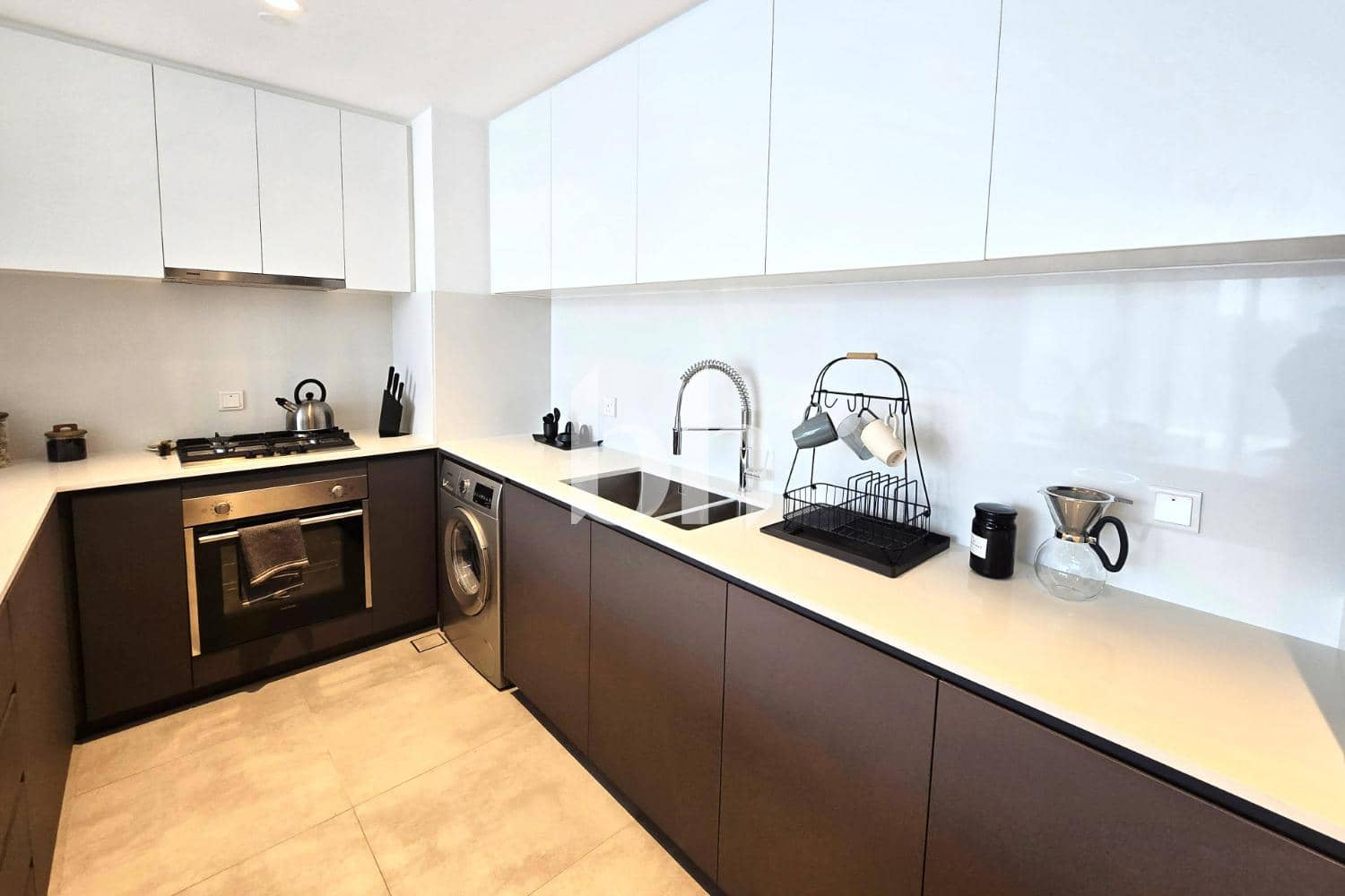 2 Bedroom Apartment in Nasaq - photo 2