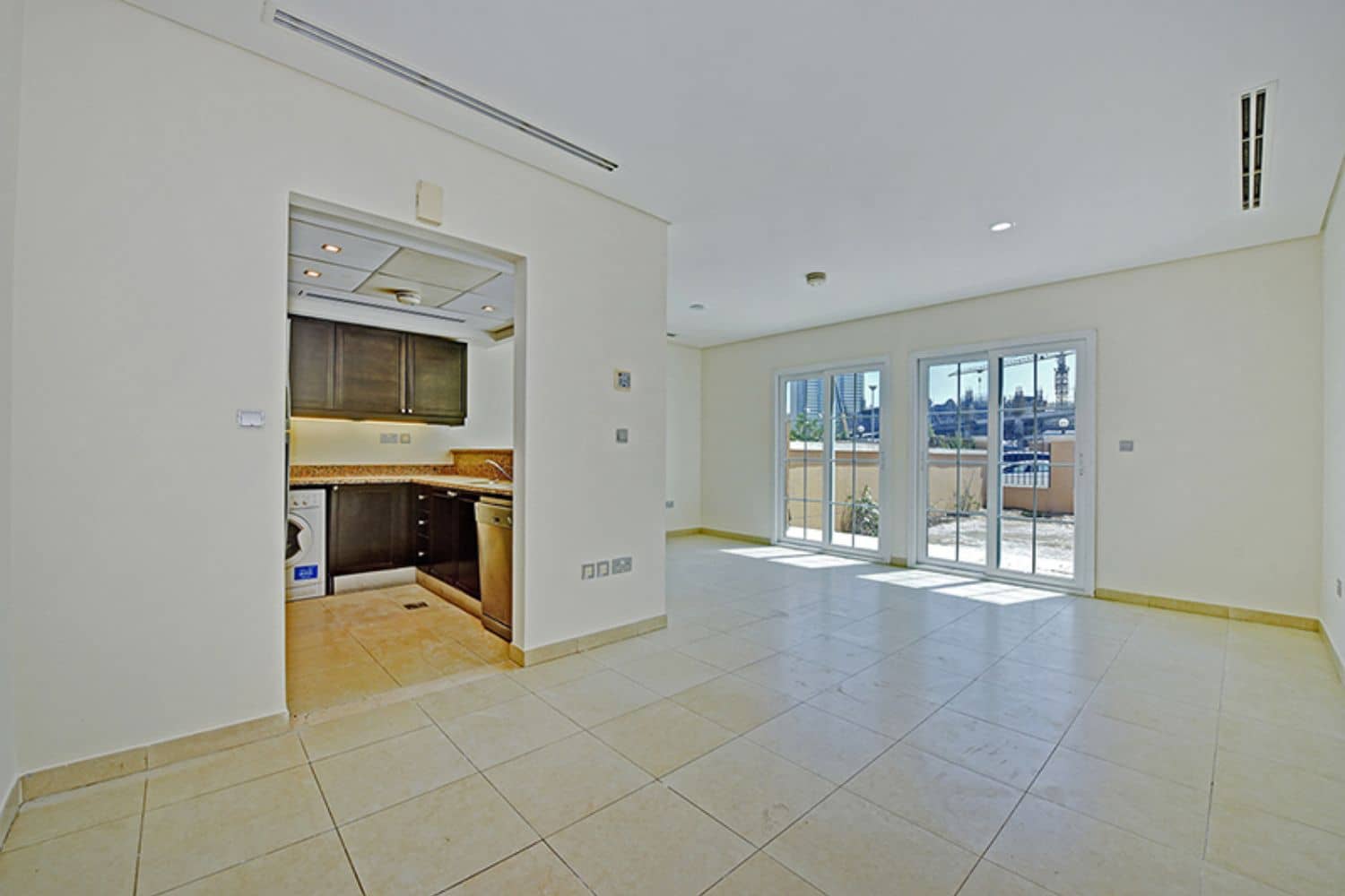 1 Bedroom Townhouse in Mediterranean Villas - photo 1