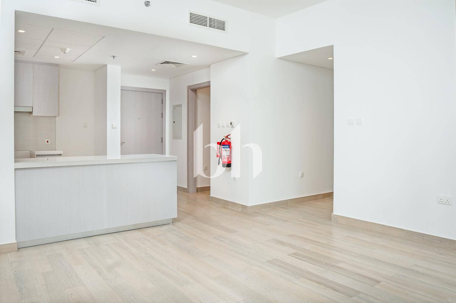 2 Bedroom Apartment in Waters Edge - photo 2