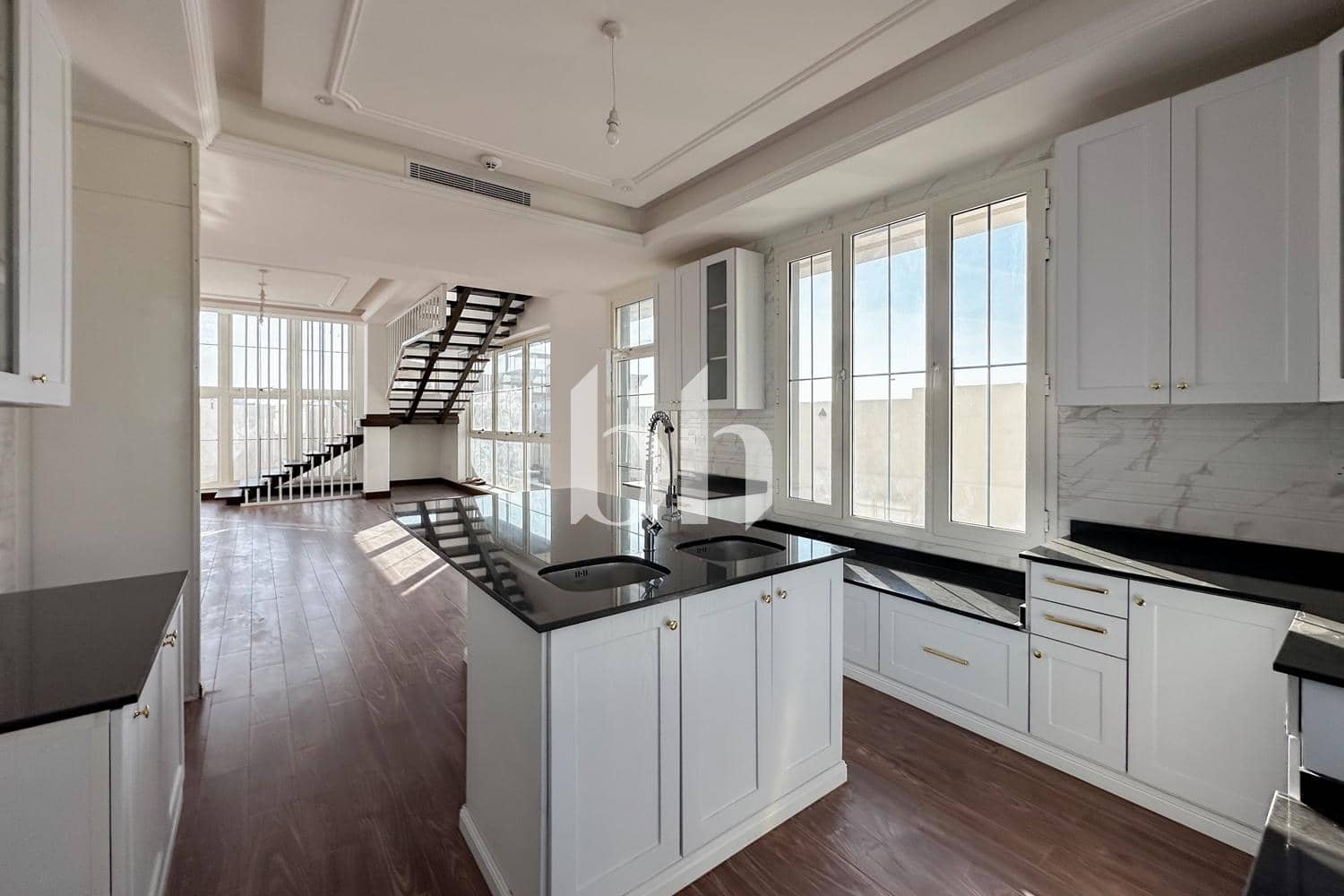 8 Bedroom Villa in Al Riqaibah