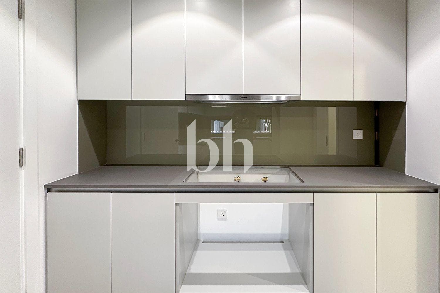 3 Bedroom Townhouse in Sendian - photo 2