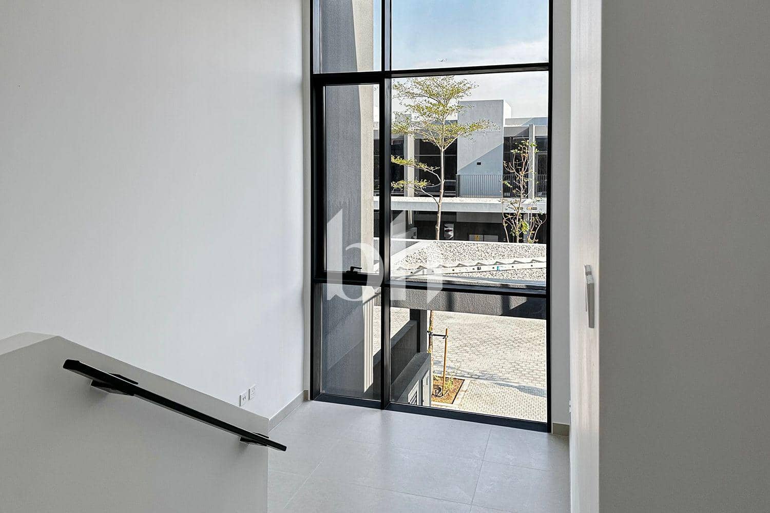 3 Bedroom Townhouse in Sendian - photo 1