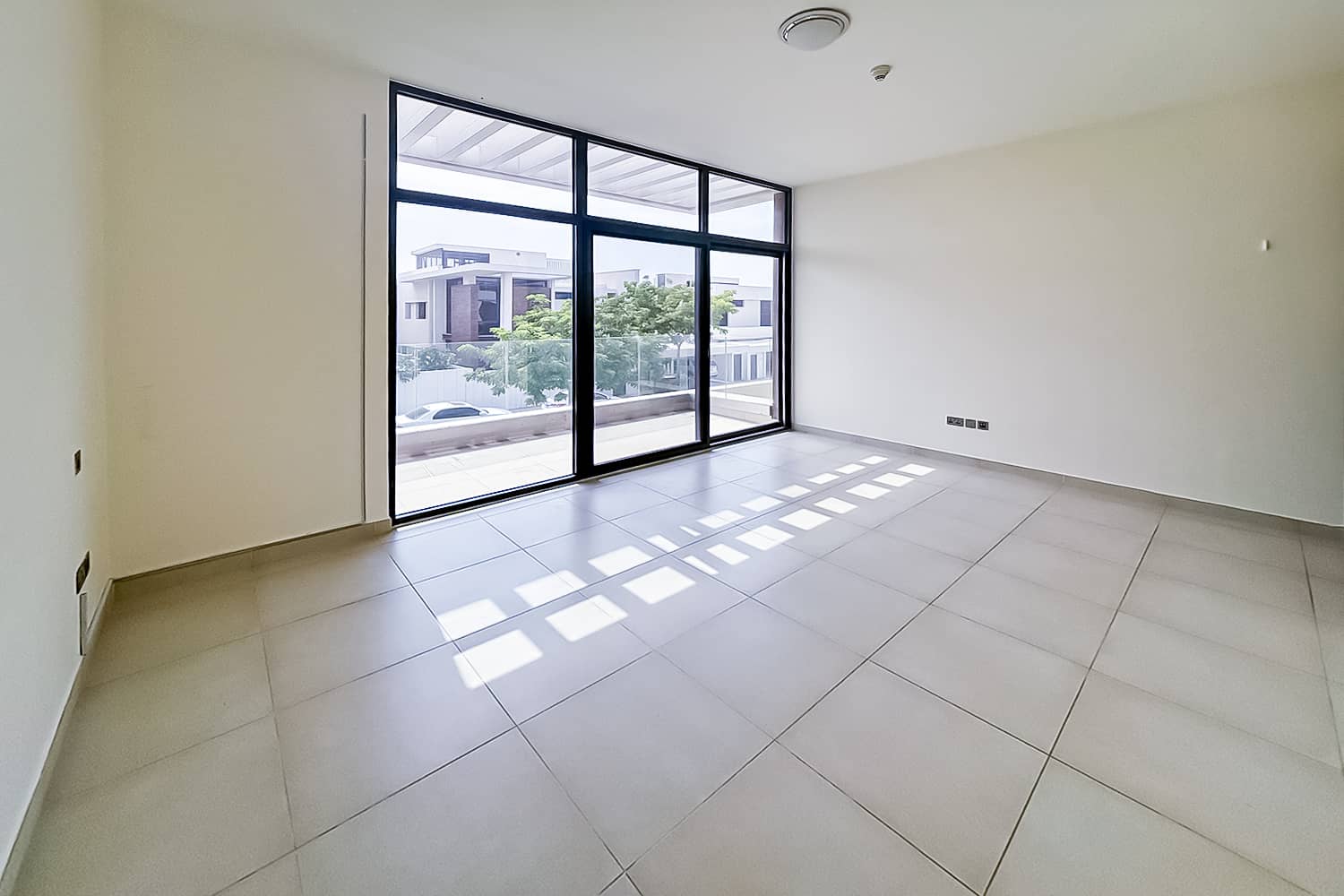 4 Bedroom Villa in West Yas - photo 2