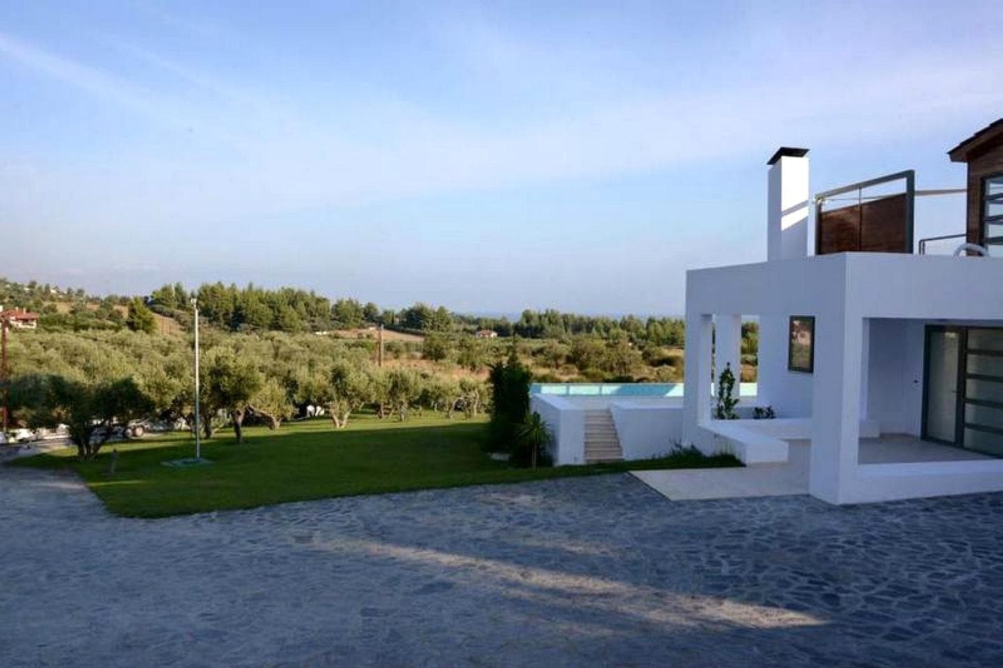 4 Bedroom Villa in Center - photo 1