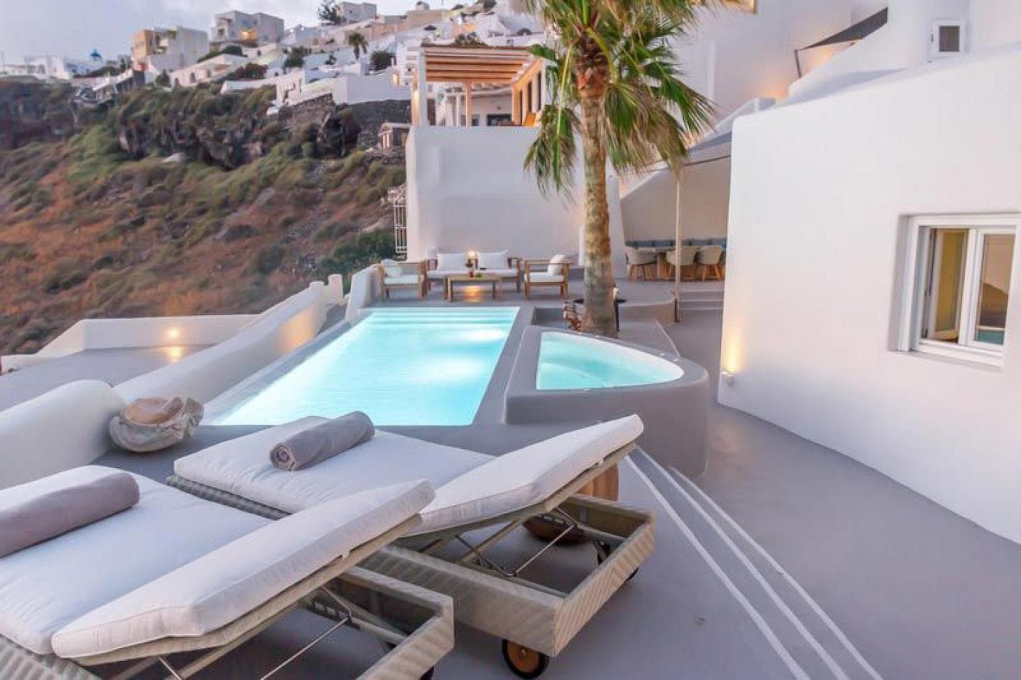 3 Bedroom Villa in Oia - photo 2