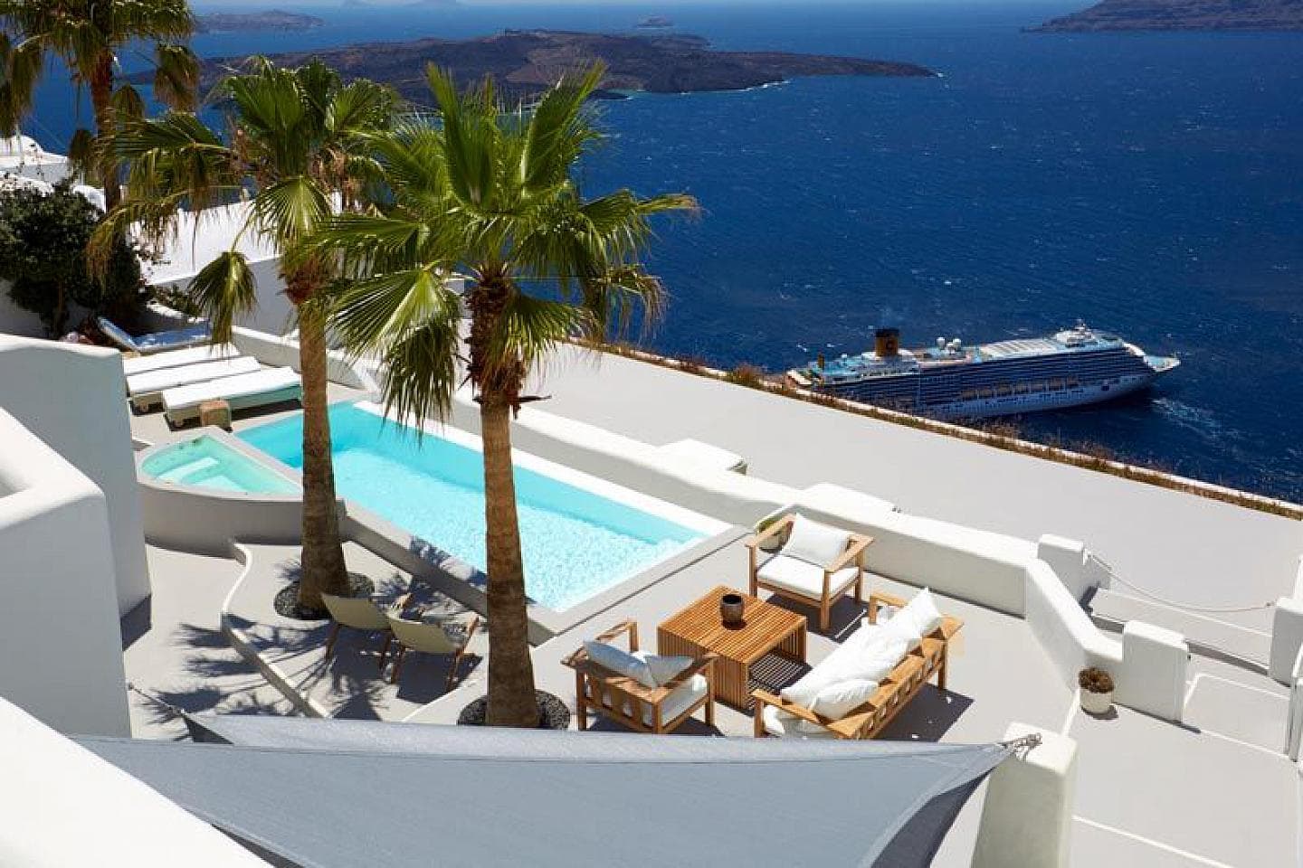 3 Bedroom Villa in Oia - photo 1