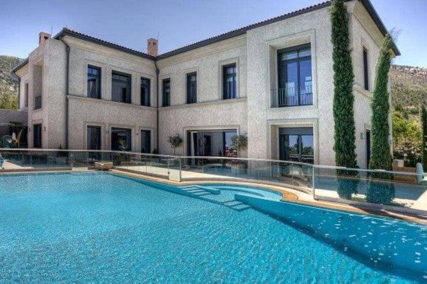 2 Bedroom Villa in Center - photo 2