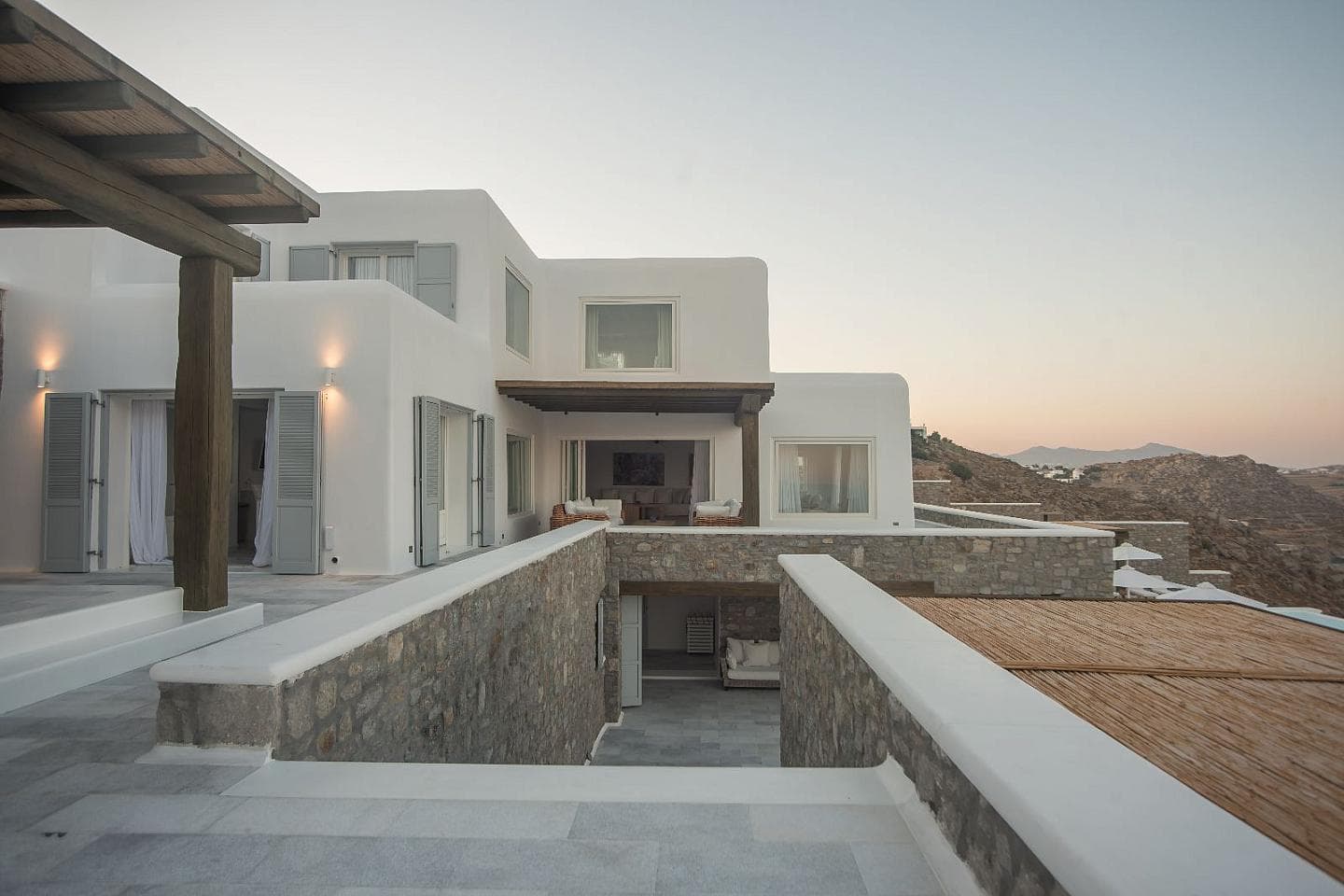 9 Bedroom Villa in Psarrou - photo 1