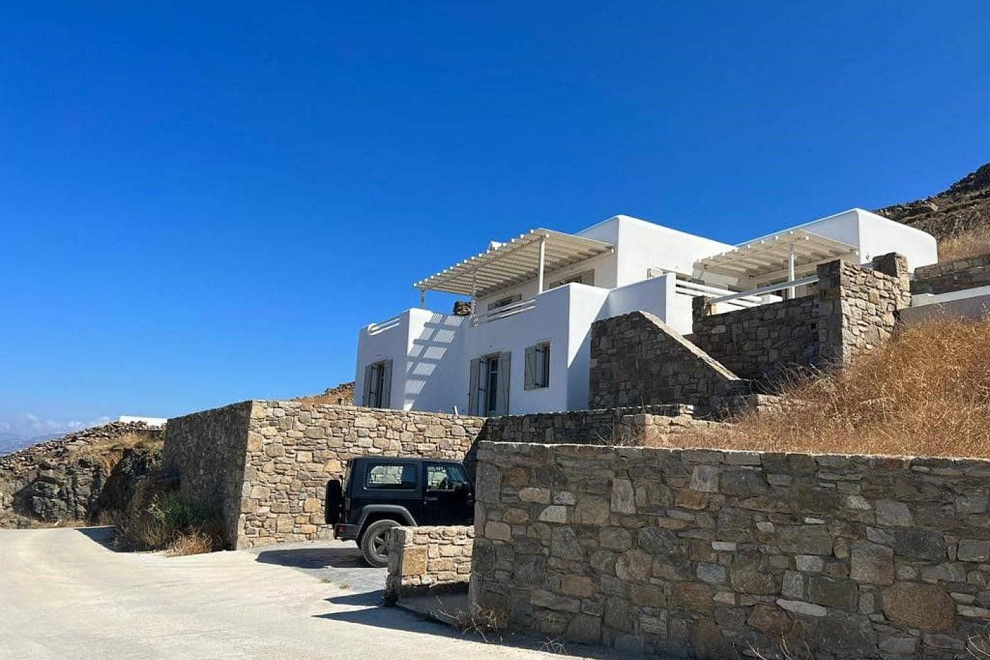 5 Bedroom Villa in Faros Armenistis - photo 1