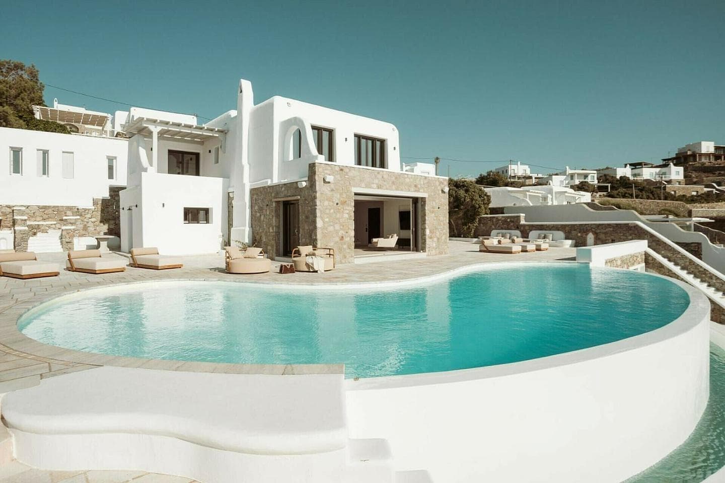 9 Bedroom Villa in Main town - Chora