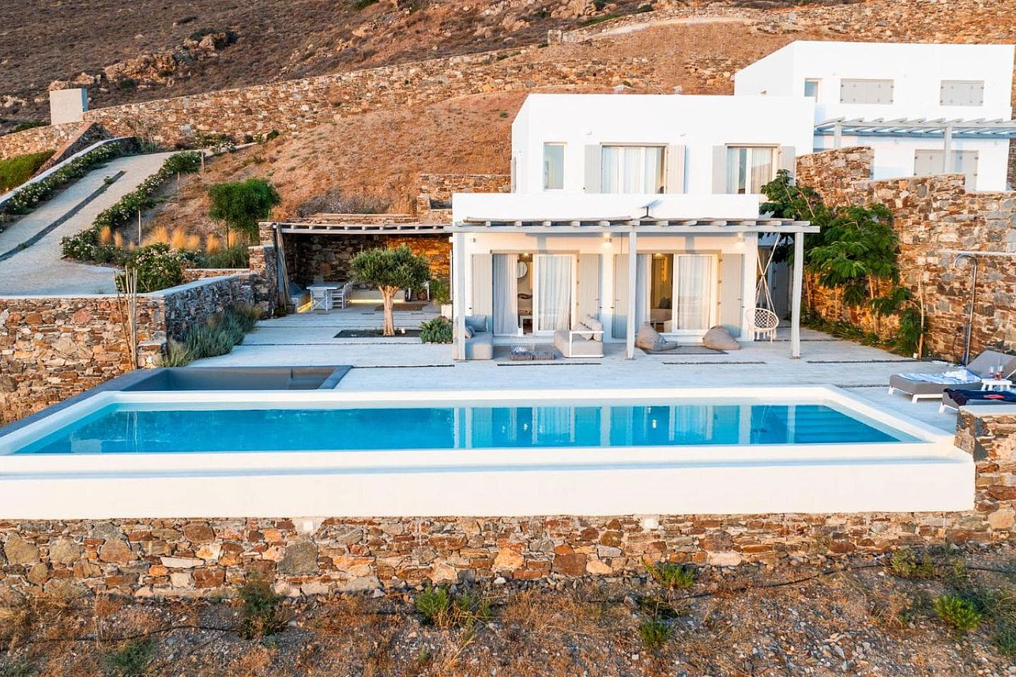 4 Bedroom Villa in Ano Siros - photo 2