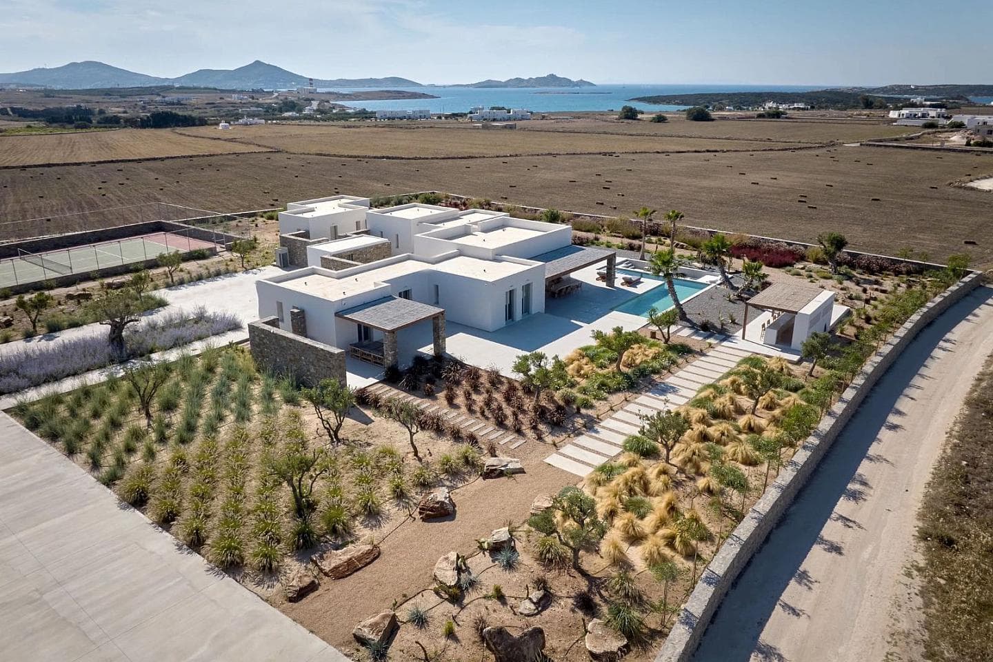 6 Bedroom Villa in Paroikia - photo 1