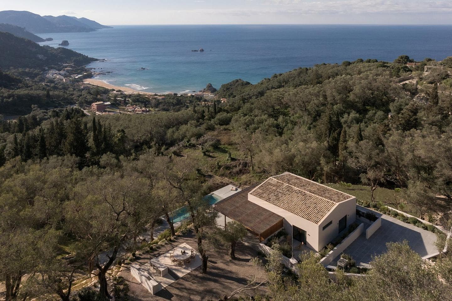 4 Bedroom Villa in Αgios Georgios