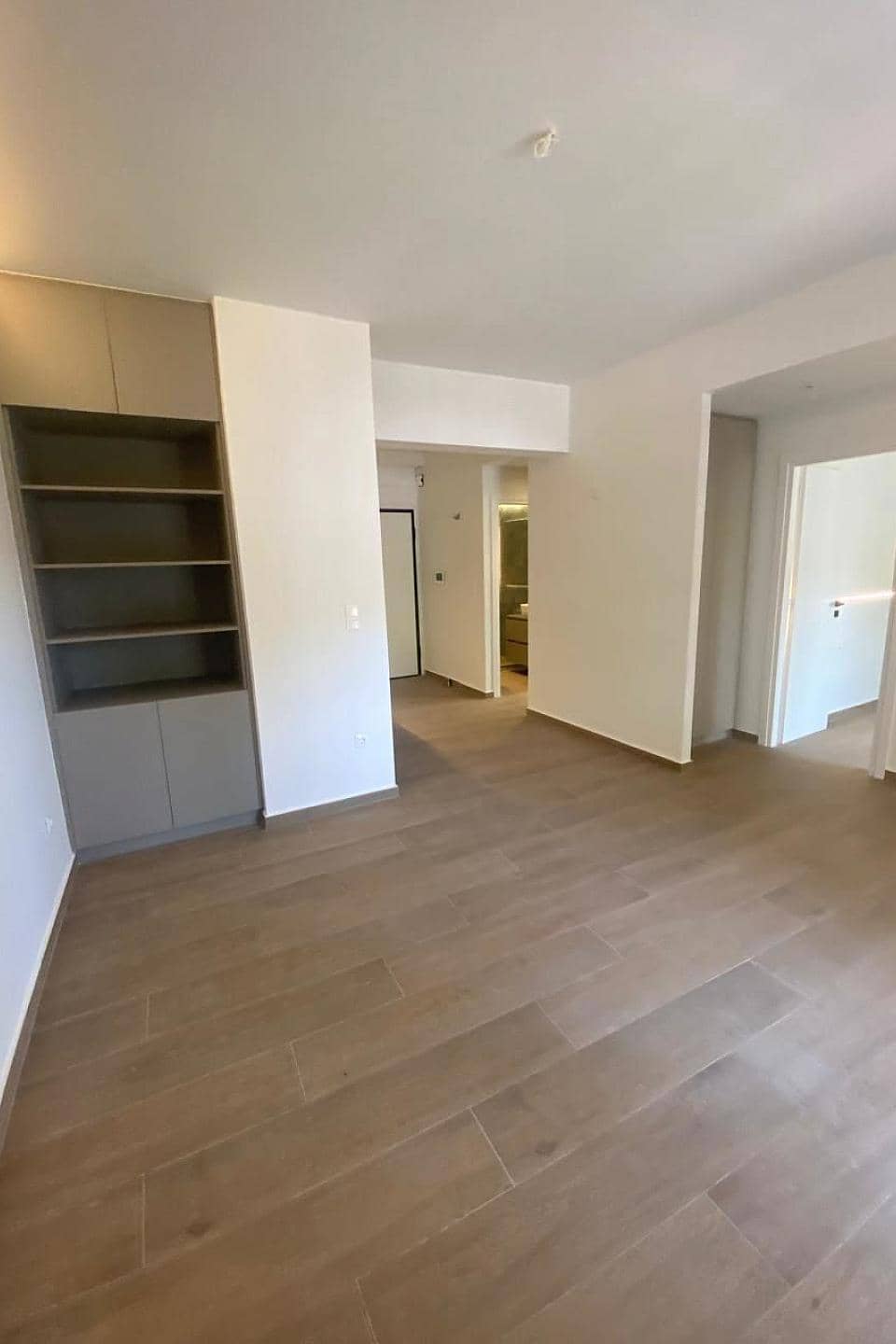 2 Bedroom Apartment in Kato Voula - photo 1