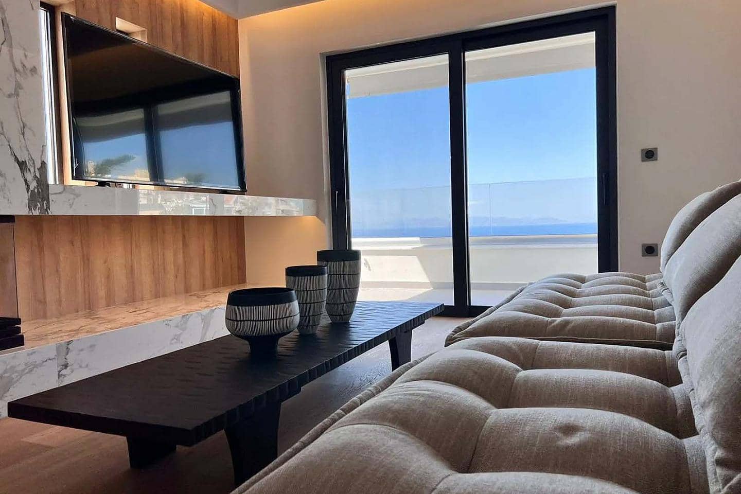 3 Bedroom Maisonette in Panorama - photo 1